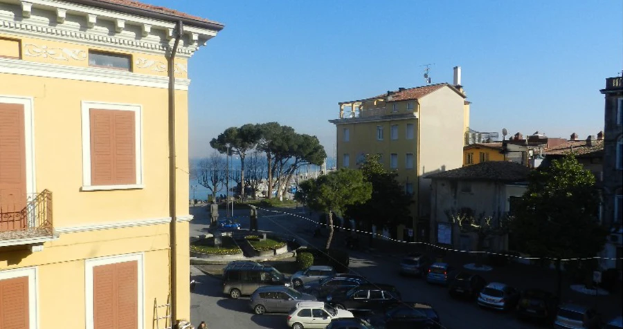 Desenzano: appartamento in affitto