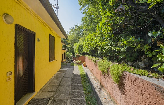 Soiano del lago (BS): Appartamento in residence con piscina