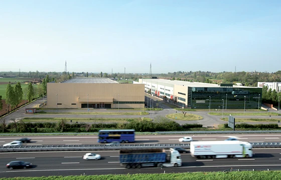 Brescia: Immobile commerciale fronte A4
