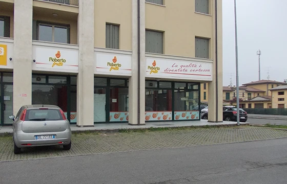 Bagnolo Mella (BS): Centro commerciale - Negozi da 100 m² circa